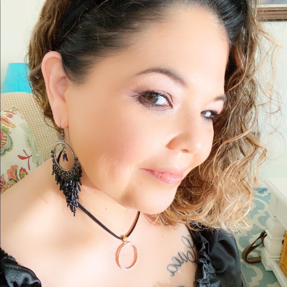 Meet your Posher, Cuca